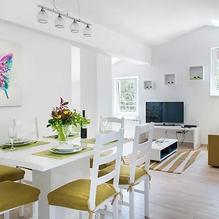 شقة Tena بوريتش