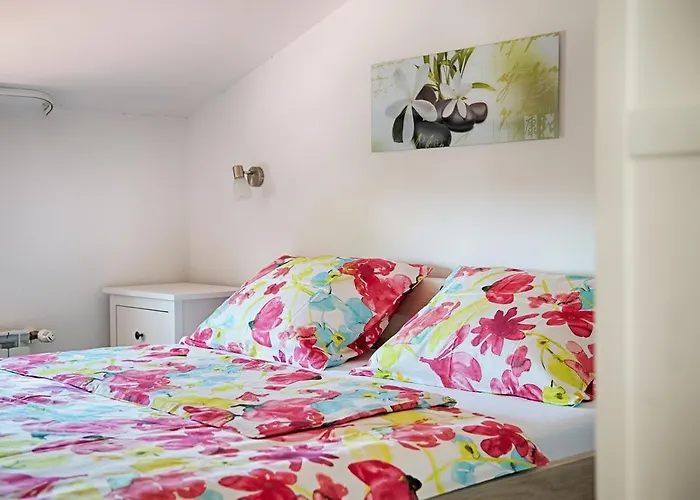 아파트 Tena 포레치