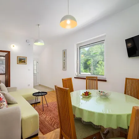 Tena Apartman