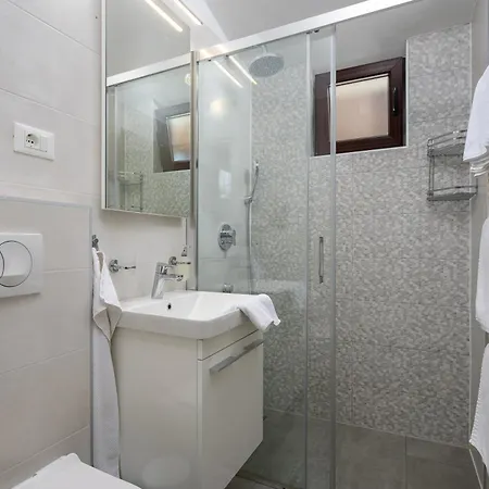 Tena Apartman